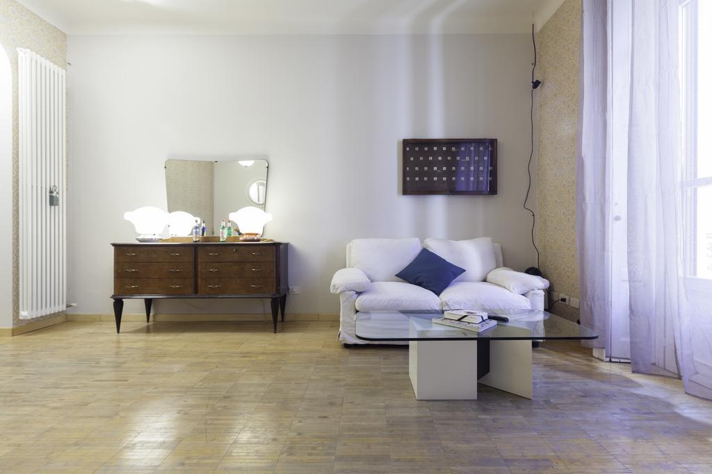 Italianway-Cornalia 12 Appartement Milaan Buitenkant foto